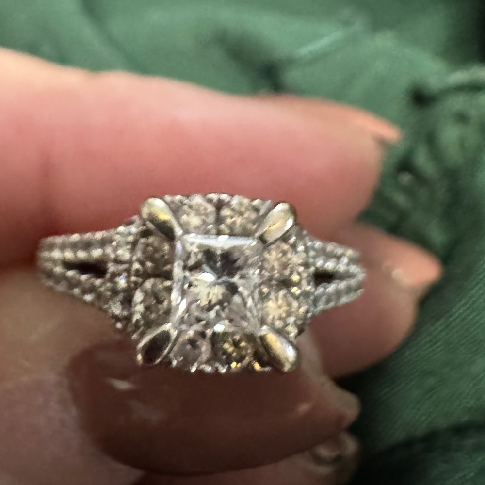 14k white gold ring